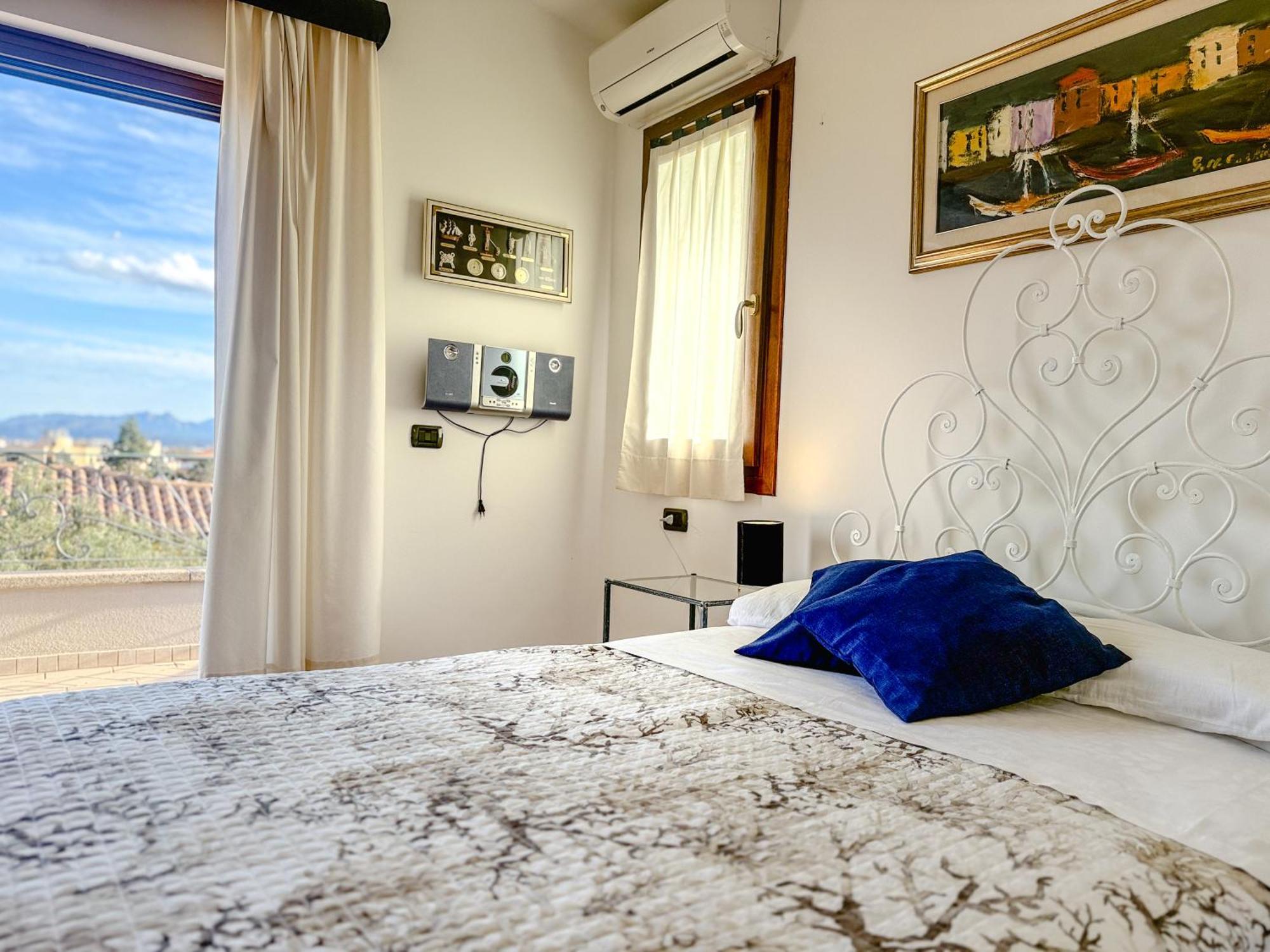 Casa Sterlizia Olbiaアパートメント エクステリア 写真